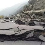 رانش زمین بخشی از جاده سردشت-میرآباد را تخریب کرد