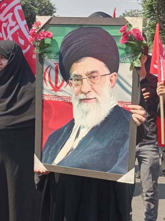 مراسم باشکوه وداع با «آقای شهید ایران» با حضور آیدین رحمانی رضائیه شهردار ارومیه، مسئولان و اقشار مختلف مردم در ارومیه برگزار شد.